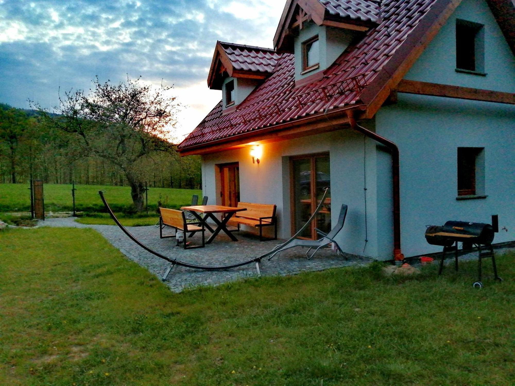 Domek W Gorach Sowich Пешице Экстерьер фото